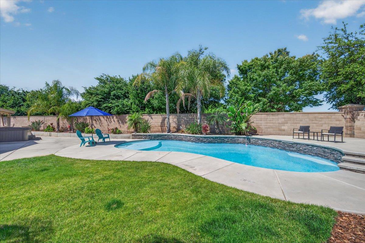 Resort-style pool